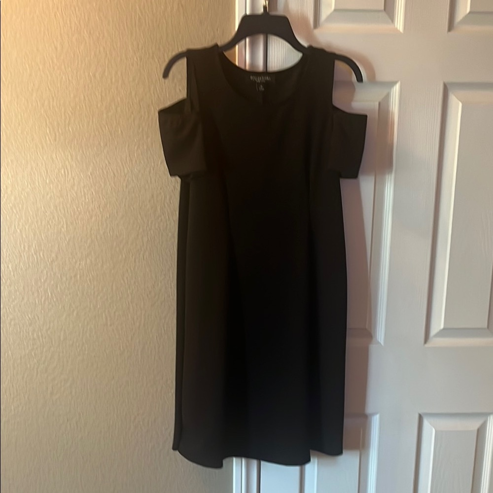 Perceptions black cold shoulder dress 10